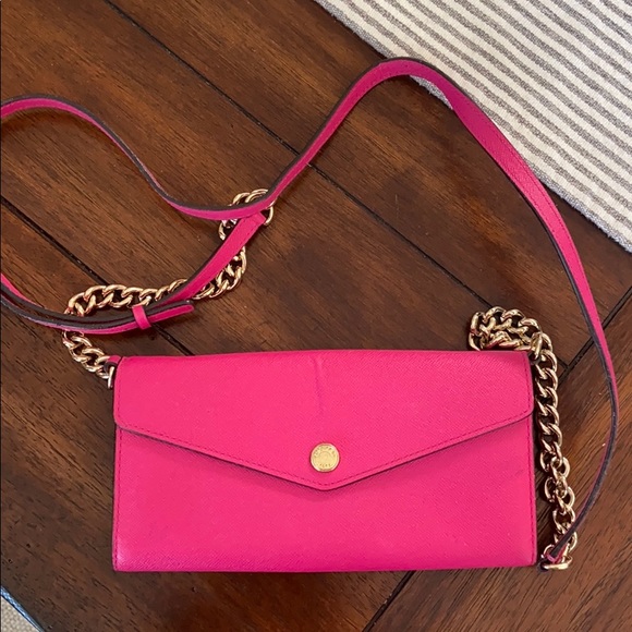 Michael Kors Handbags - Final Sale! Michael Kors crossbody bag 💓